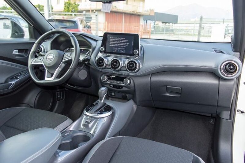 Nissan Juke 1.0 DIG-T 114 CV DCT N-Connecta aziend.